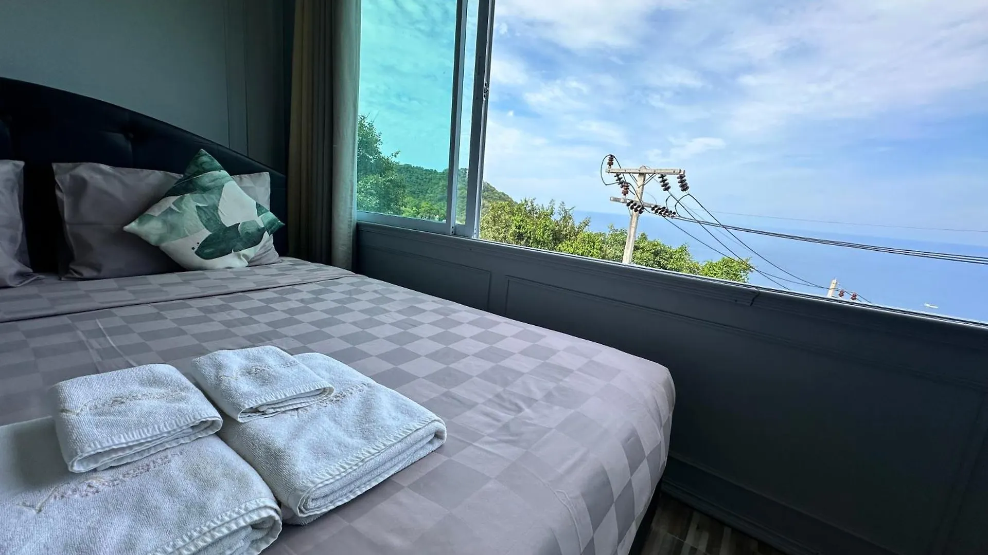 Tanote Good View Resort Koh Tao 2*,